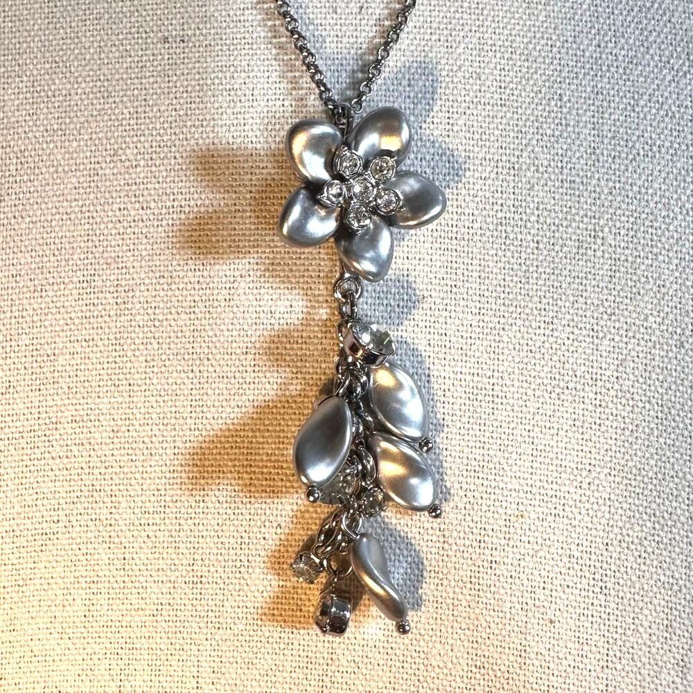 Ann Taylor Flower Cluster Y Drop Necklace 16" - 18" Long Casual Costume Jewelry
